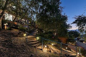 Marbella Lane Tuscan Villa with Hot Tub