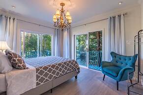 Marbella Lane Tuscan Villa with Hot Tub