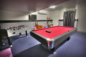 5BR 5BA Home in Windsor HIlls by CV-2622