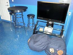 6BR 4BA Home in Windsor Hills by CV-2520