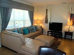 6BR 4BA Home in Windsor Hills by CV-2520