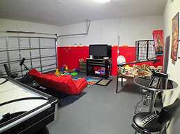 6BR 4BA Home in Windsor Hills by CV-2537