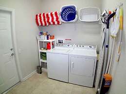 6BR 4BA Home in Windsor Hills by CV-2537