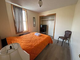 Nashwauk Lodging - Hostel
