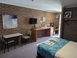 Barham Colonial Motel