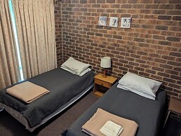 Barham Colonial Motel