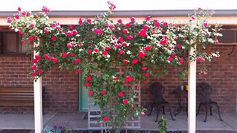 Barham Colonial Motel