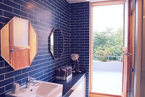 Gallery Family Hotel