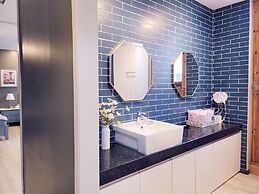 Gallery Family Hotel