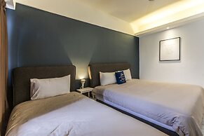 The Forum Condominium by Brassalova 76