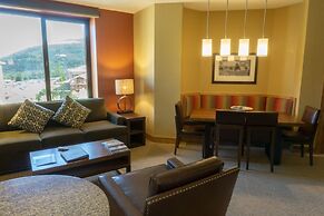 Studio Steps to Red Pine Gondola & Canyons Village by RedAwning - Save