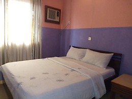 Holla-Jobi Guest House