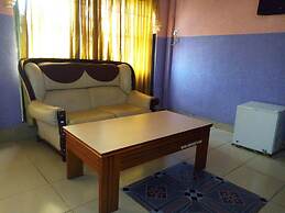 Holla-Jobi Guest House