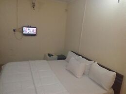 Holla-Jobi Guest House