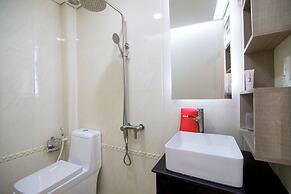 RedDoorz Plus near Saigon Train Station
