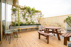 RedDoorz Plus near Saigon Train Station