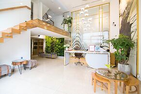 RedDoorz Plus near Saigon Train Station