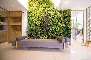 RedDoorz Plus near Saigon Train Station