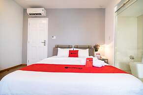 RedDoorz Plus near Saigon Train Station