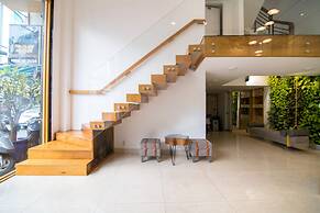 RedDoorz Plus near Saigon Train Station