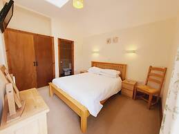 The Victorian Barn self catering holidays with pool & hot tubs