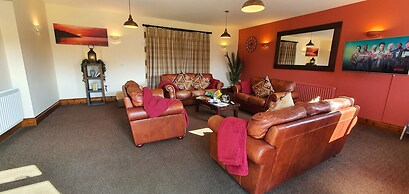 The Victorian Barn self catering holidays with pool & hot tubs