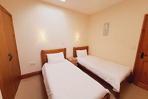 The Victorian Barn self catering holidays with pool & hot tubs