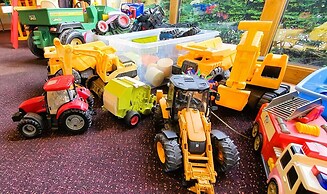 The Victorian Barn self catering holidays with pool & hot tubs