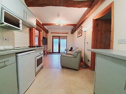 The Victorian Barn self catering holidays with pool & hot tubs