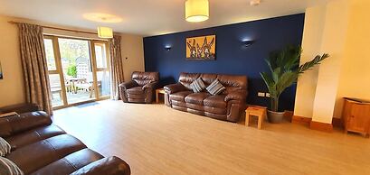 The Victorian Barn self catering holidays with pool & hot tubs