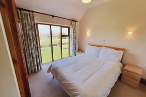 The Victorian Barn self catering holidays with pool & hot tubs