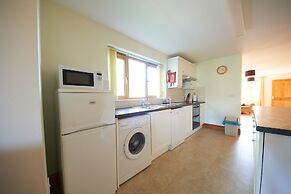 The Victorian Barn self catering holidays with pool & hot tubs