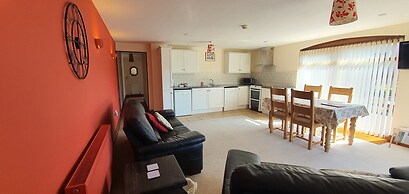 The Victorian Barn self catering holidays with pool & hot tubs