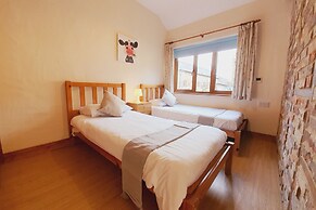 The Victorian Barn self catering holidays with pool & hot tubs