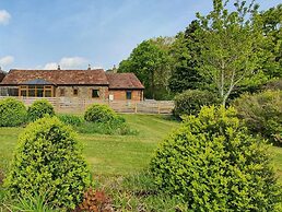 The Victorian Barn self catering holidays with pool & hot tubs