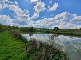 The Victorian Barn self catering holidays with pool & hot tubs