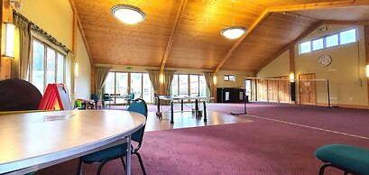 The Victorian Barn self catering holidays with pool & hot tubs