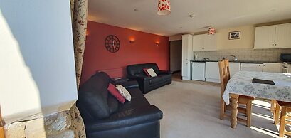 The Victorian Barn self catering holidays with pool & hot tubs