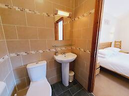 The Victorian Barn self catering holidays with pool & hot tubs