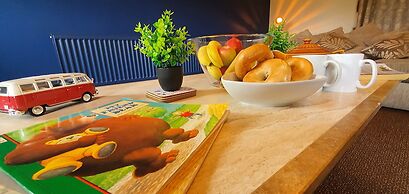 The Victorian Barn self catering holidays with pool & hot tubs