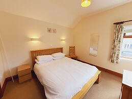 The Victorian Barn self catering holidays with pool & hot tubs