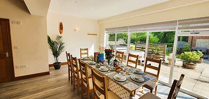 The Victorian Barn self catering holidays with pool & hot tubs