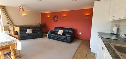 The Victorian Barn self catering holidays with pool & hot tubs