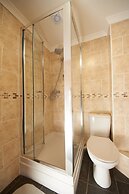 The Victorian Barn self catering holidays with pool & hot tubs