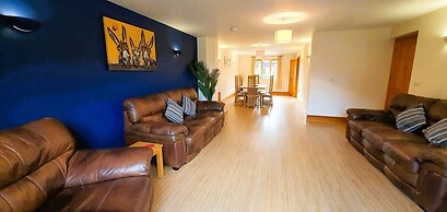 The Victorian Barn self catering holidays with pool & hot tubs