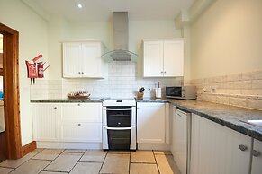 The Victorian Barn self catering holidays with pool & hot tubs