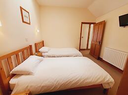 The Victorian Barn self catering holidays with pool & hot tubs