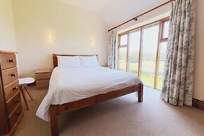 The Victorian Barn self catering holidays with pool & hot tubs