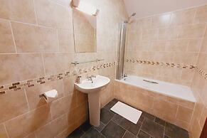 The Victorian Barn self catering holidays with pool & hot tubs