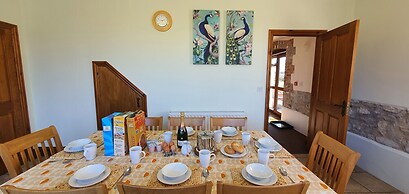 The Victorian Barn self catering holidays with pool & hot tubs